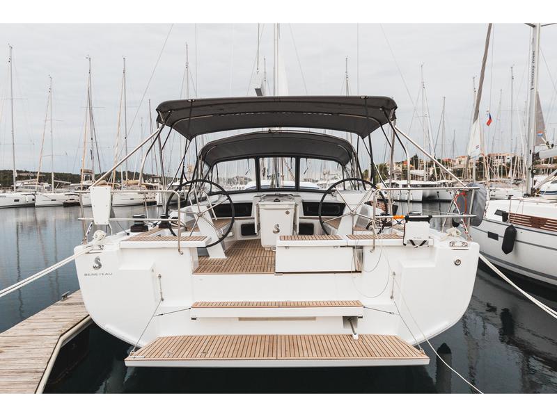 Book yachts online - sailboat - Benetau Oceanis 51.1 - Panthata - rent