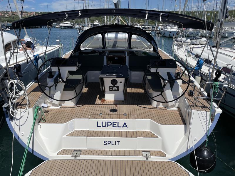 Book yachts online - sailboat - D&amp;D Kufner 54.2 - LUPELA - rent