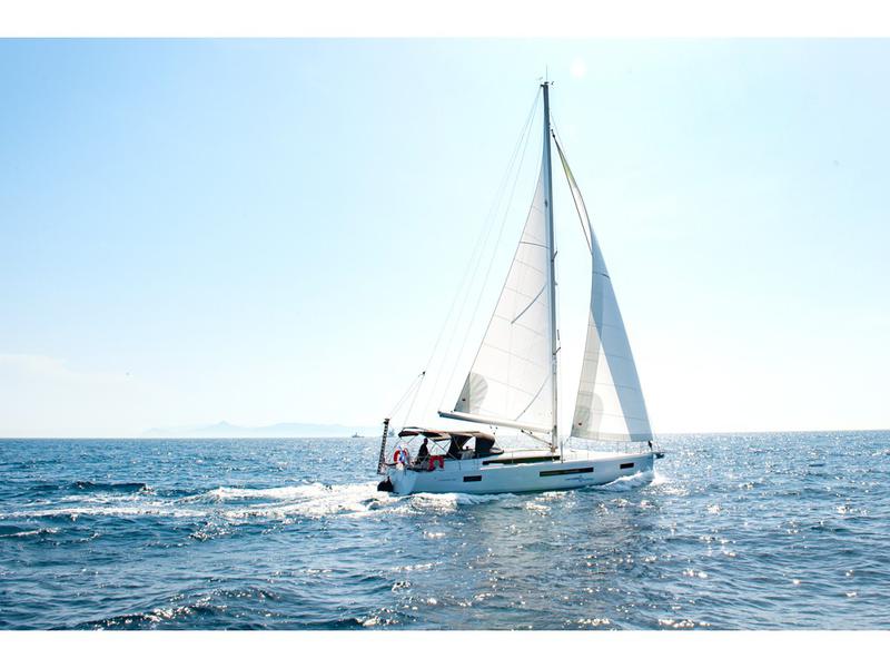 Book yachts online - sailboat - Sun Odyssey 490 - Porto Fino - rent