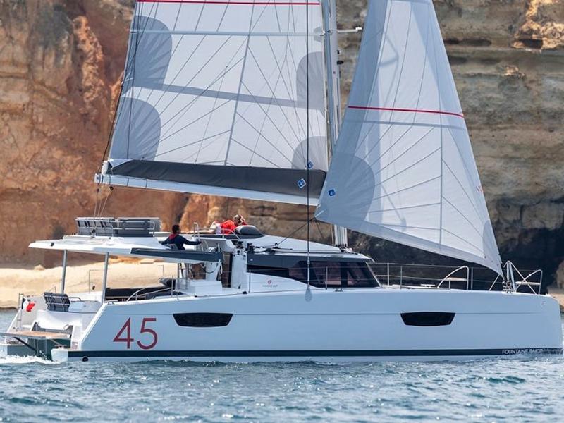 Book yachts online - catamaran - Elba 45 - Petit Piaf - rent