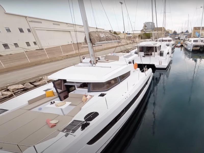Book yachts online - catamaran - Bali 4.2 - Persona Grata - rent
