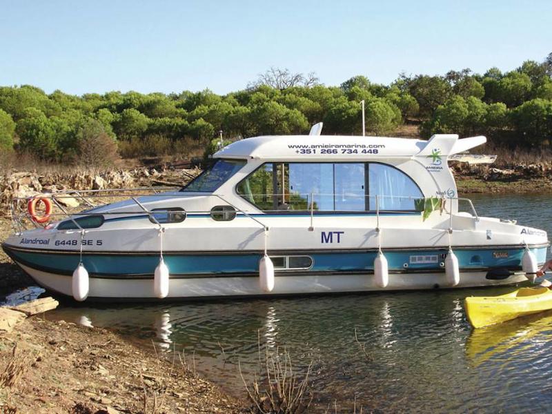 Book yachts online - motorboat - Sedan 1010 - Ophelia - rent