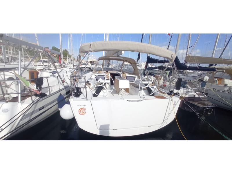 Book yachts online - sailboat - Dufour 390 Grand Large - Tiche - rent