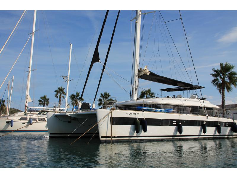 Book yachts online - catamaran - Lagoon 620 - JARANA - rent