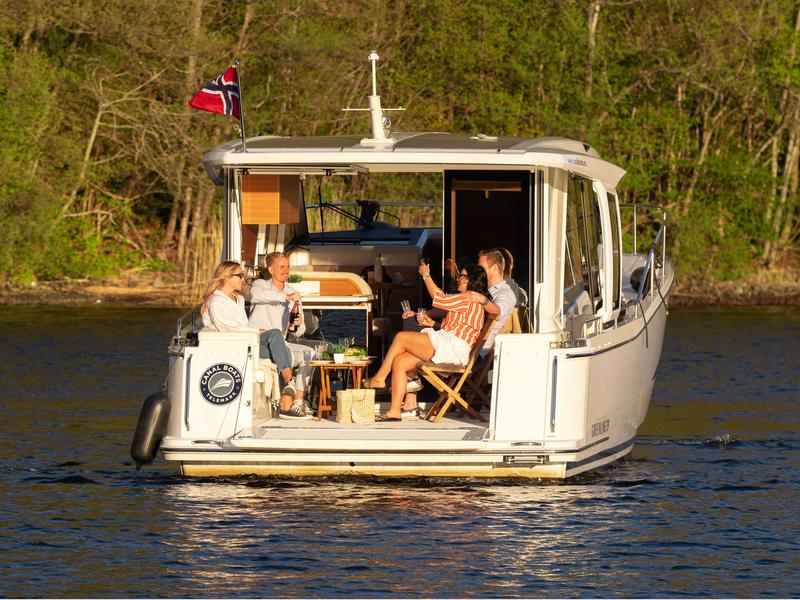 Book yachts online - motorboat - Greenline 39 - Helgeroa - rent