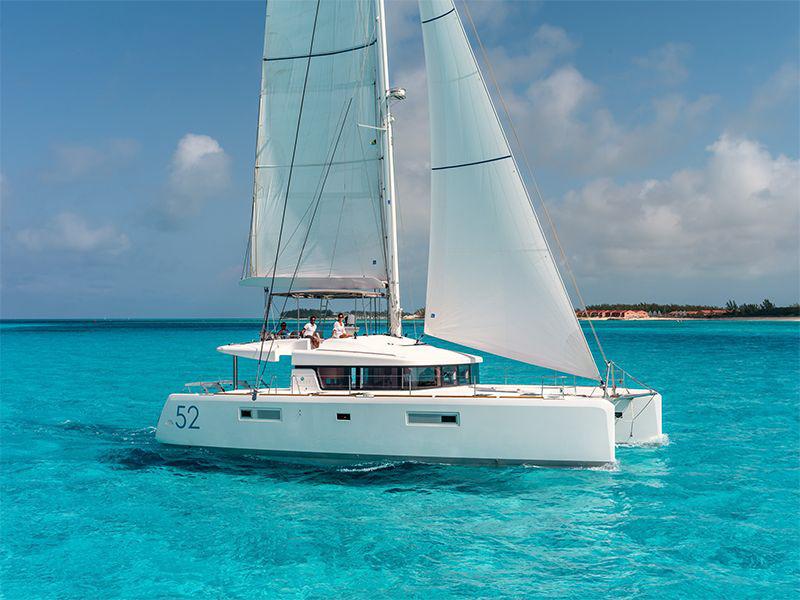 Book yachts online - catamaran - Lagoon 52F - 6 cab - Dugongo II (PTP)(6 cab + 1 crew) (A/C, WM, Generator, Inverter, Tender Lift) - rent