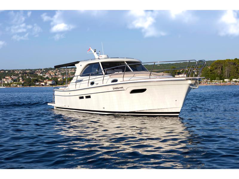 Book yachts online - motorboat - Adriana 36 - Gaja - rent