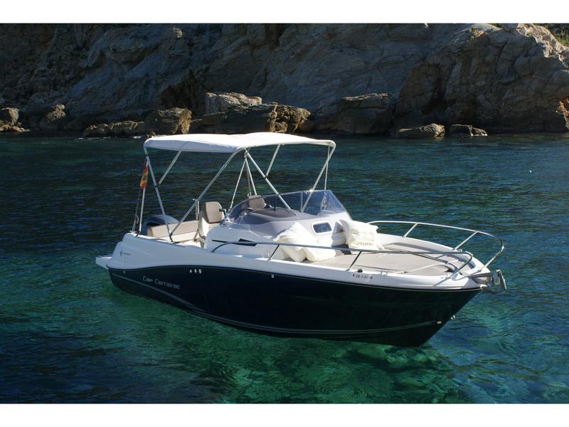 Book yachts online - motorboat - Cap Camarat 6.5 WA - Cigala - rent