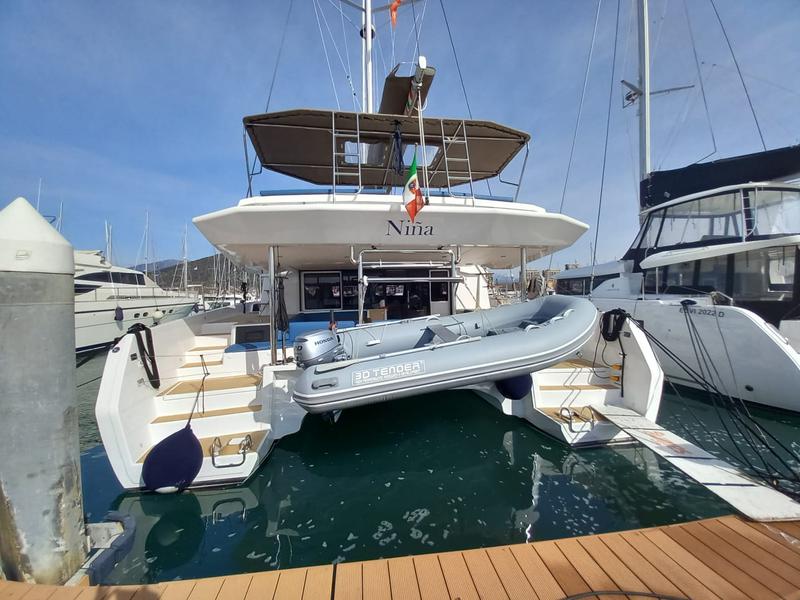 Book yachts online - catamaran - Dufour Catamaran 48 - Niña - rent