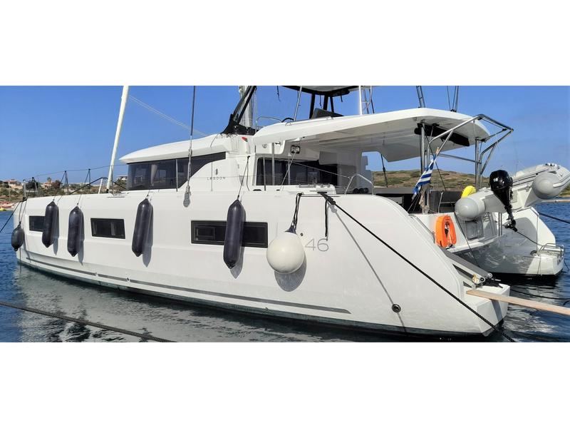 Book yachts online - catamaran - Lagoon 46 Owners Version - Free Bird II - rent