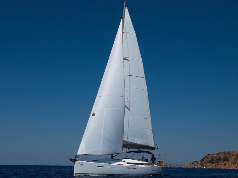 Book yachts online - sailboat - Sun Odyssey 439 - Iva - rent