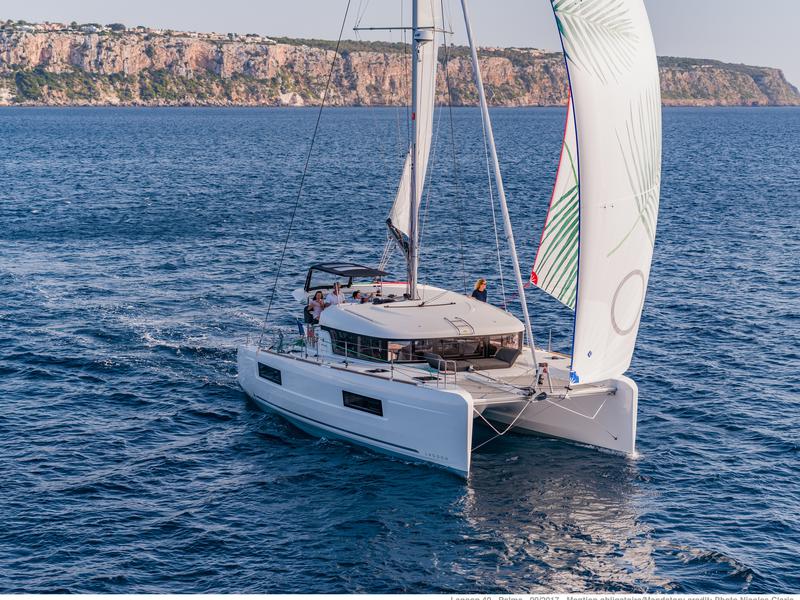 Book yachts online - catamaran - Lagoon 40 - SAIL4FUN - rent