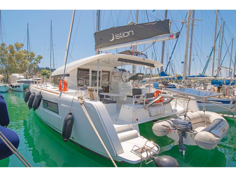 Book yachts online - catamaran - Lagoon 40 - NEMO - rent