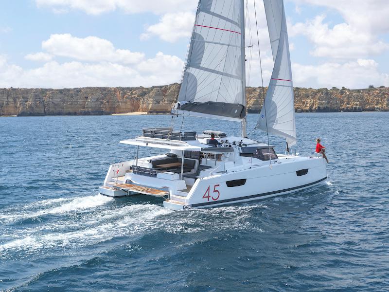 Book yachts online - catamaran - Elba 45 - Santa Maria - rent