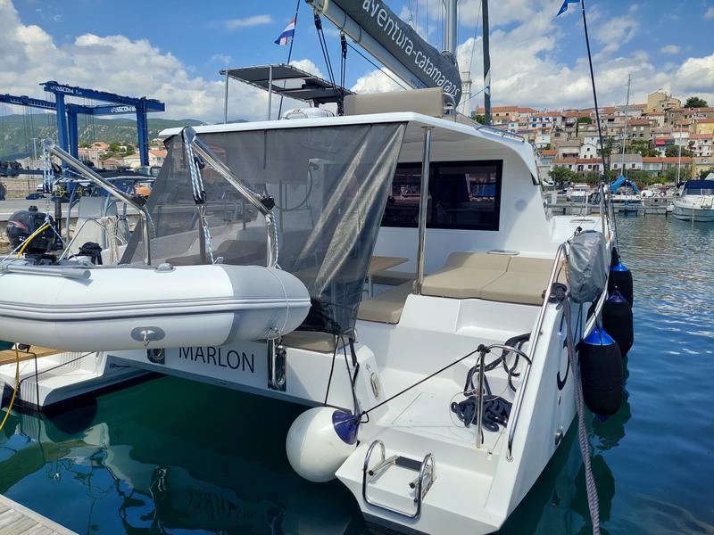 Book yachts online - catamaran - Aventura 34 - Marlon - rent