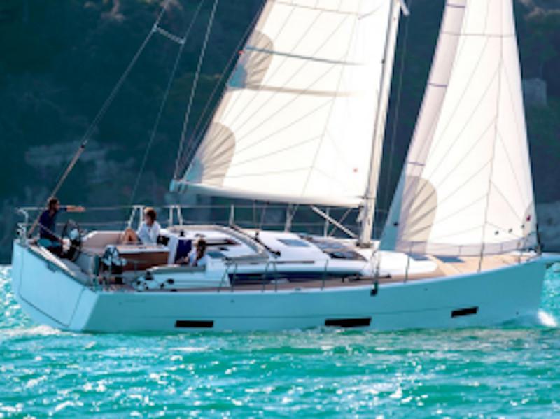 Book yachts online - sailboat - Dufour 390 Grand Large - Nereide - rent