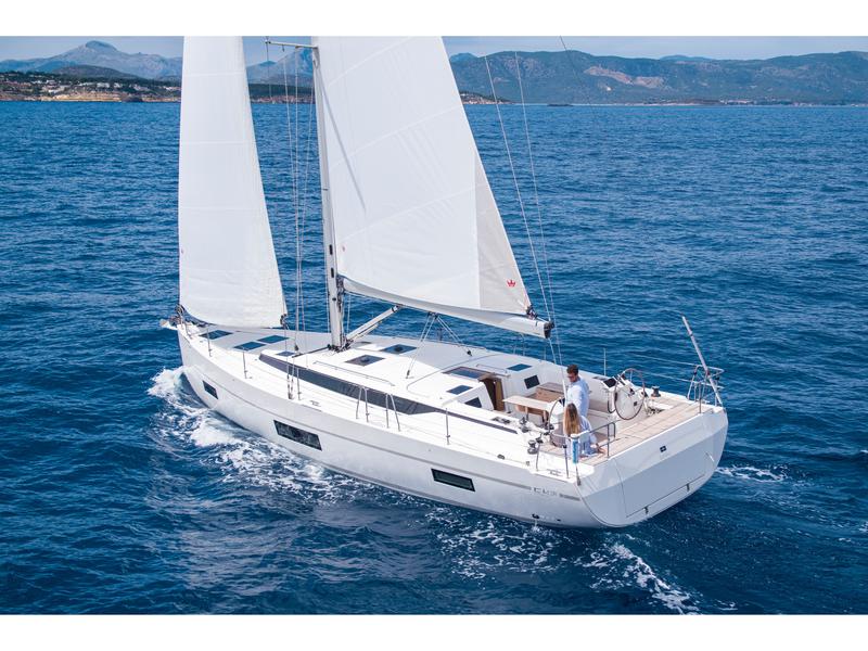 Book yachts online - sailboat - Bavaria C45 Style - SANTA CRUZ - rent