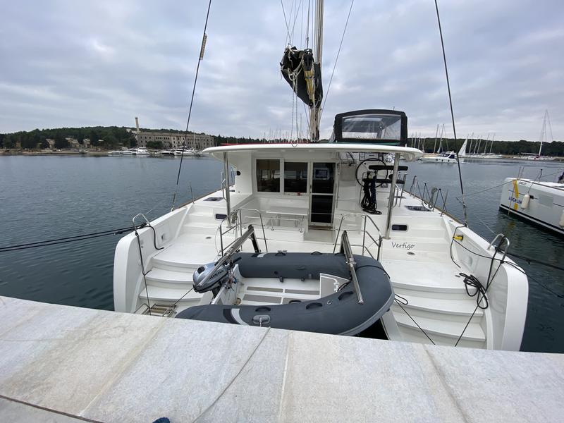 Book yachts online - catamaran - Lagoon 39 - VERTIGO - rent
