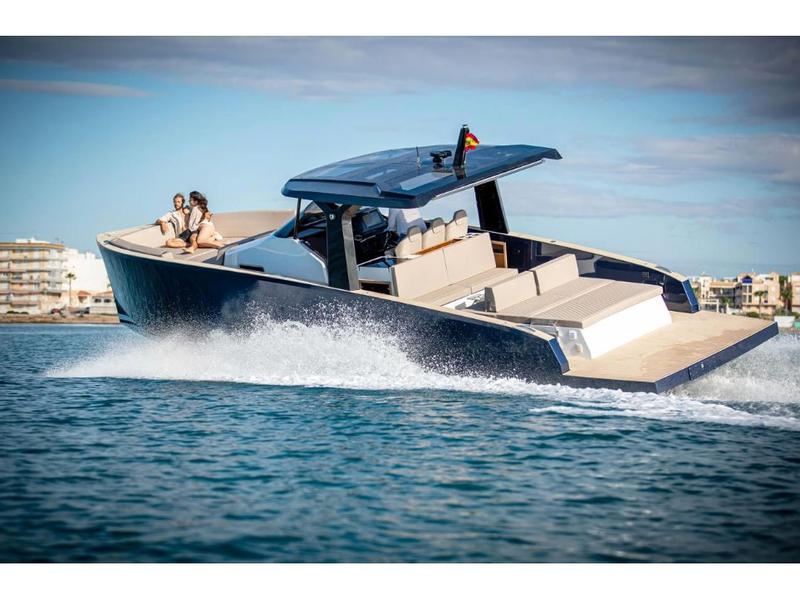 Book yachts online - motorboat - Tesoro T40 - ELGEN - rent