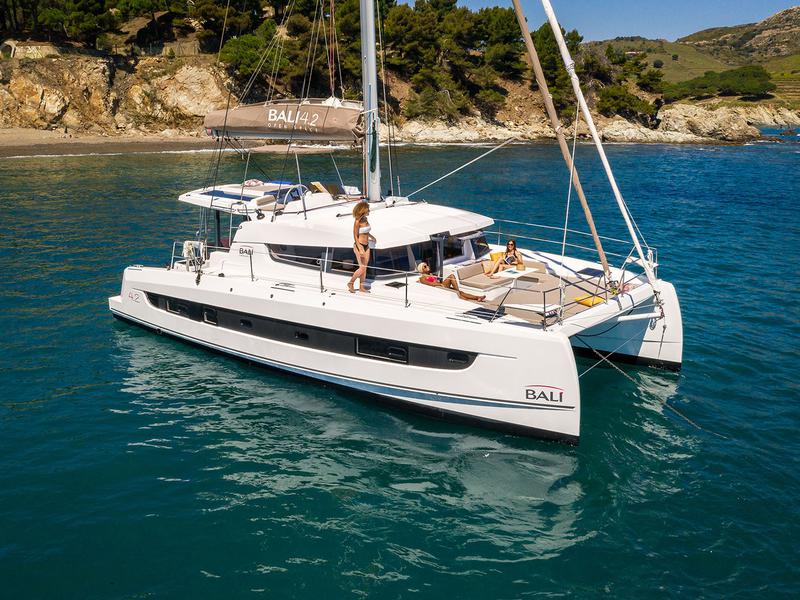 Book yachts online - catamaran - Bali 4.2 - Toddler - rent