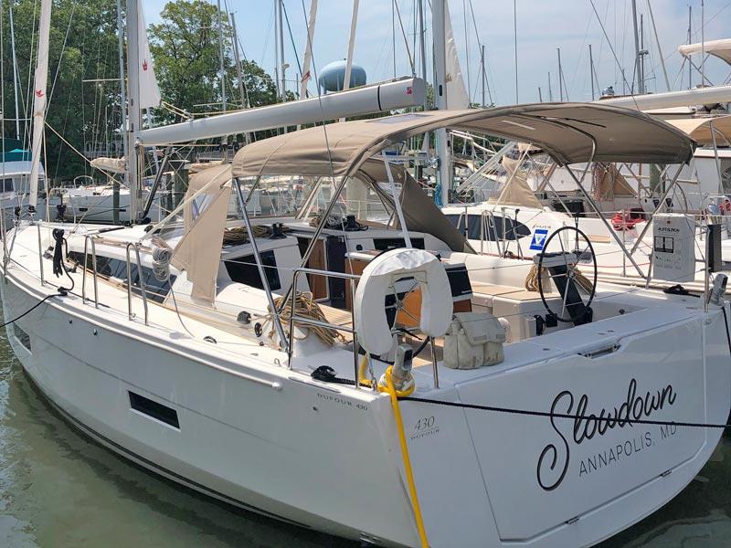Book yachts online - sailboat - Dufour 430 - Slowdown - rent
