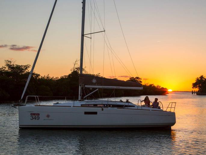 Book yachts online - sailboat - Sun Odyssey 349 - Aida - rent