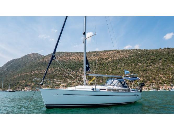 Book yachts online - sailboat - Bavaria Cruiser 32 - LILA - rent