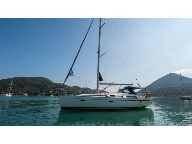 Book yachts online - sailboat - Bavaria Cruiser 39 - IONA - rent