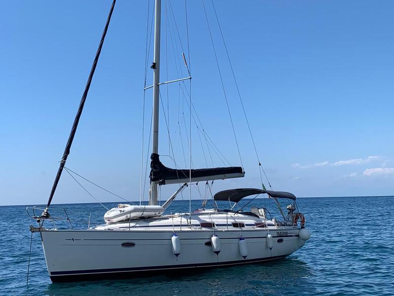 Book yachts online - sailboat - Bavaria 39 Cruiser - Torno Sabato - rent