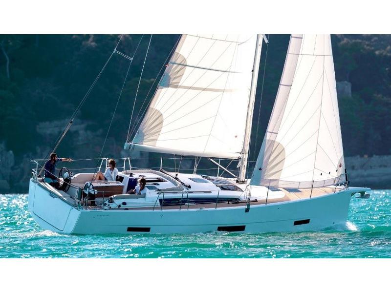 Book yachts online - sailboat - Dufour 382 Grand Large - Gala - rent