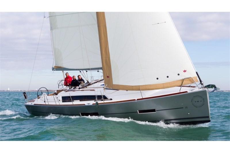 Book yachts online - False - Dufour 382 Grand Large (3Cab) - Lotta - rent