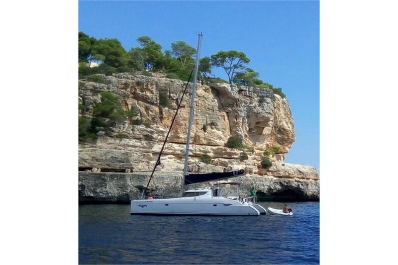 Book yachts online - False - LAVEZZI 40 (4Cab) - Alboran Kupela (Cienfuegos) - rent