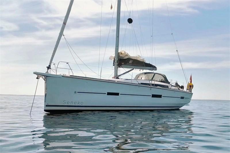 Book yachts online - False - Dufour 460 Grand Large (4Cab) - Seneko - rent