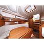 Book yachts online - sailboat - Bavaria 37 Cruiser - Mateja - rent