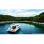 Book yachts online - powercatamaran - MY 37 - MY HOLIDAY- with AC and generator - rent