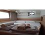 Book yachts online - catamaran - Lagoon 400 S2 - Pasiphae - rent