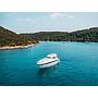 Book yachts online - motorboat - Bavaria 42 HT - HELENA V - rent