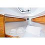 Book yachts online - sailboat - Bavaria 34 Cruiser - Leon - rent