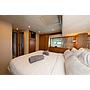 Book yachts online - motorboat - Ferretti 780 - Nineteen - rent