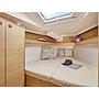 Book yachts online - sailboat - Elan E4 - Shark - rent