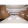 Book yachts online - motorboat - Prestige 550 Fly - Floria - rent